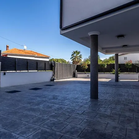 Ribalto Villa *